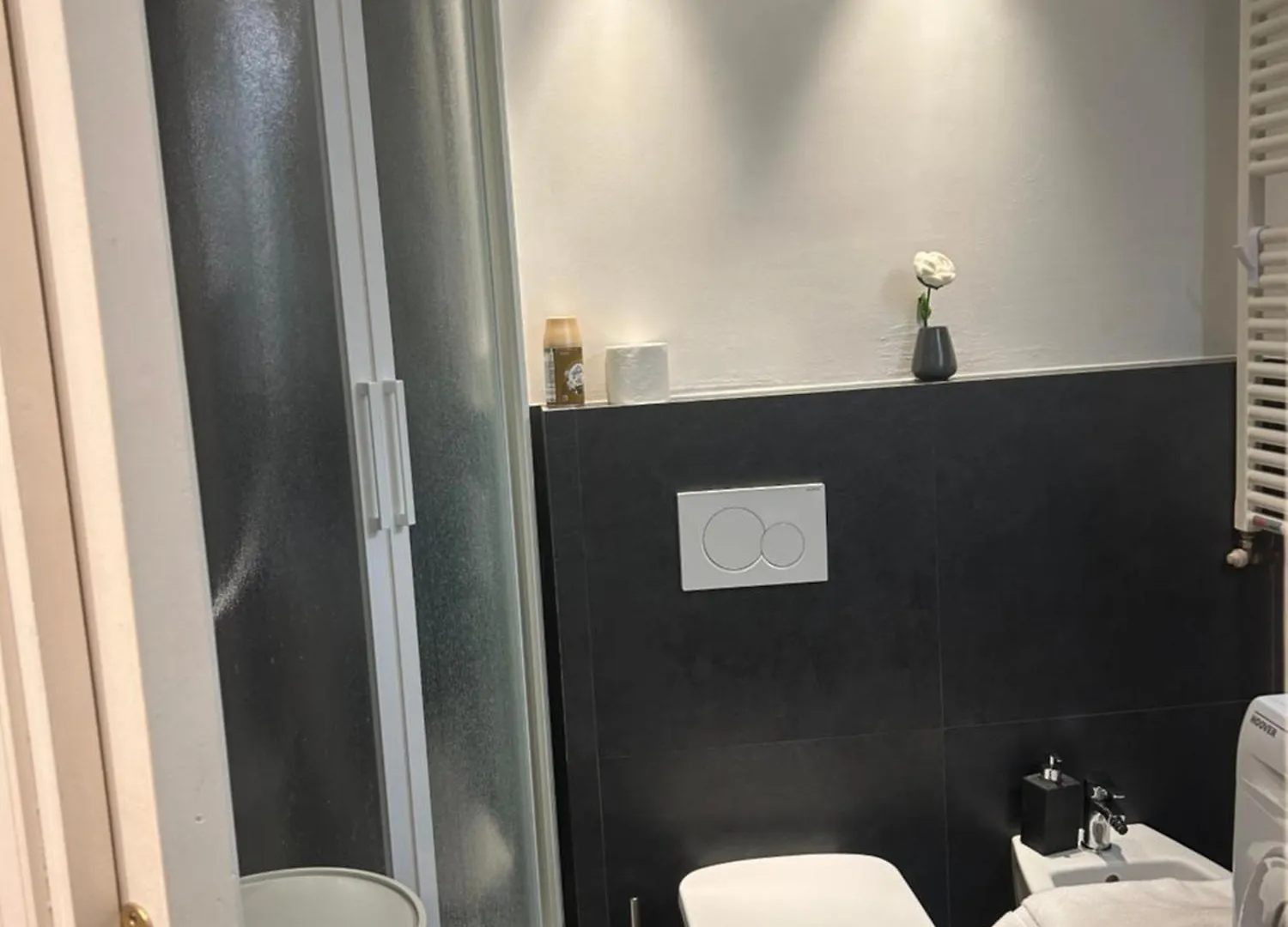 Bilocale Red House - Two Room Apartment Red House, Cosy Flat 밀라노