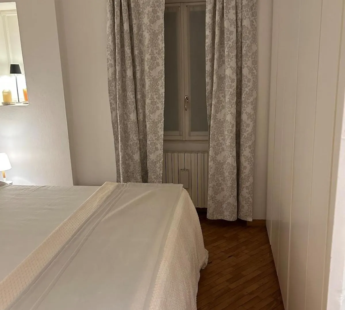 Bilocale Red House - Two Room Apartment Red House, Cosy Flat Milán 0*,  Itálie