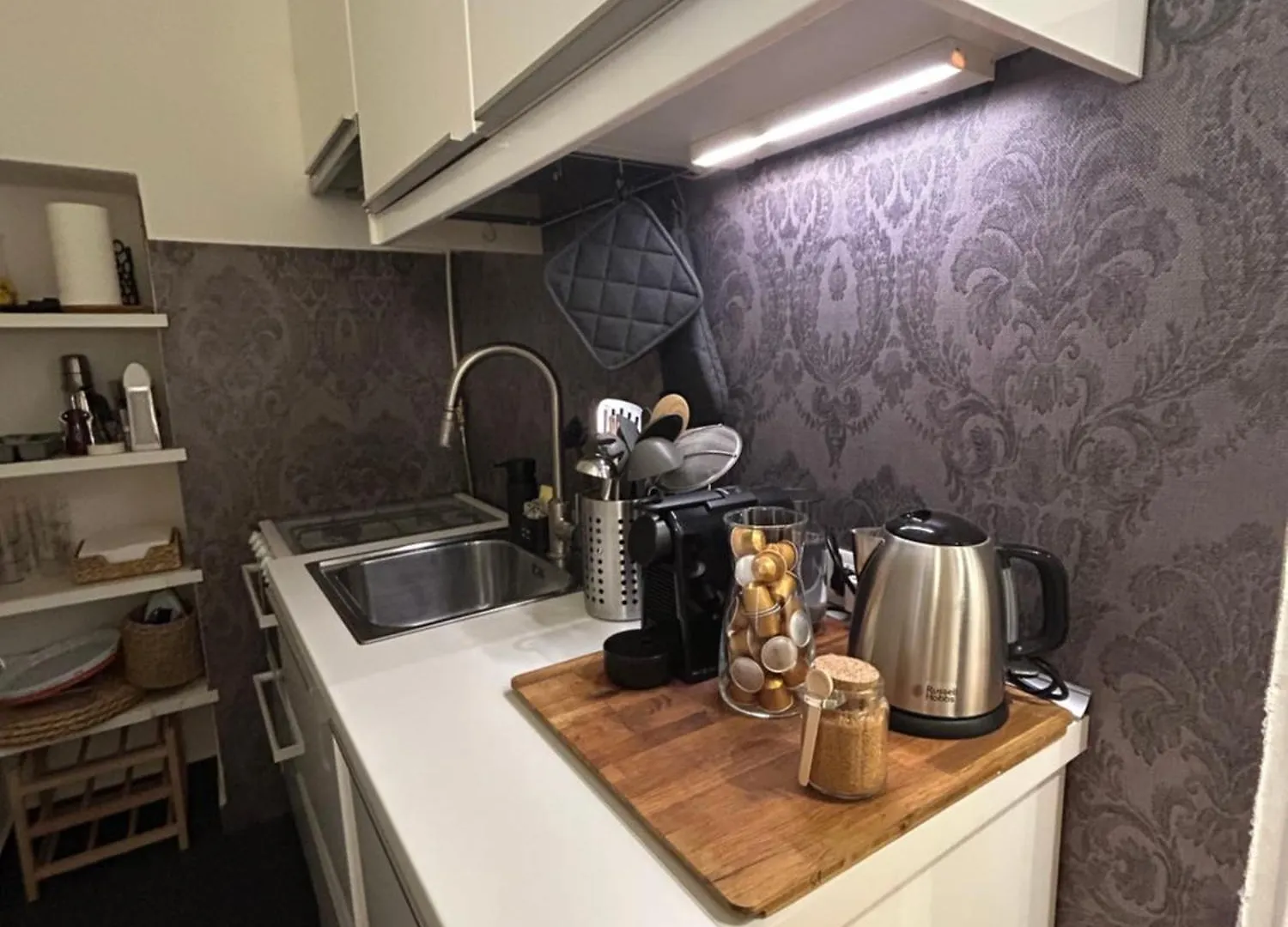 Bilocale Red House - Two Room Apartment Red House, Cosy Flat Milán