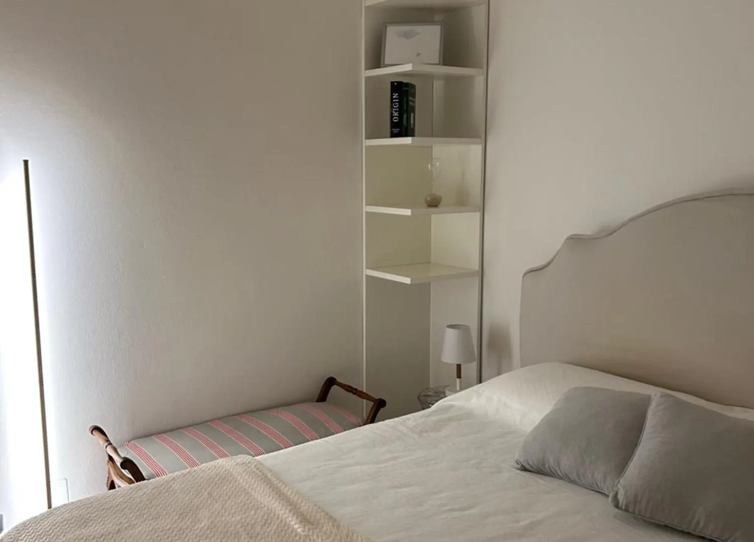 Bilocale Red House - Two Room Apartment Red House, Cosy Flat Milán 0*,